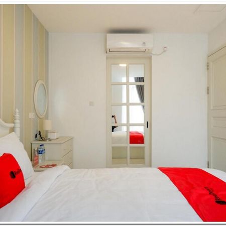Reddoorz Plus @ Madukoro Raya Semarang Eksteriør billede